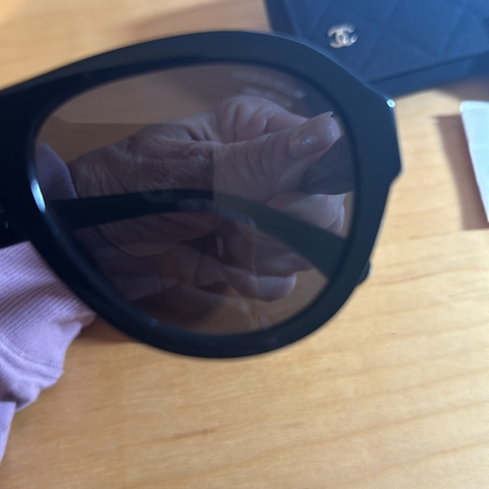 Chanel Aviators with Chanel Case - Picture 9 of 11